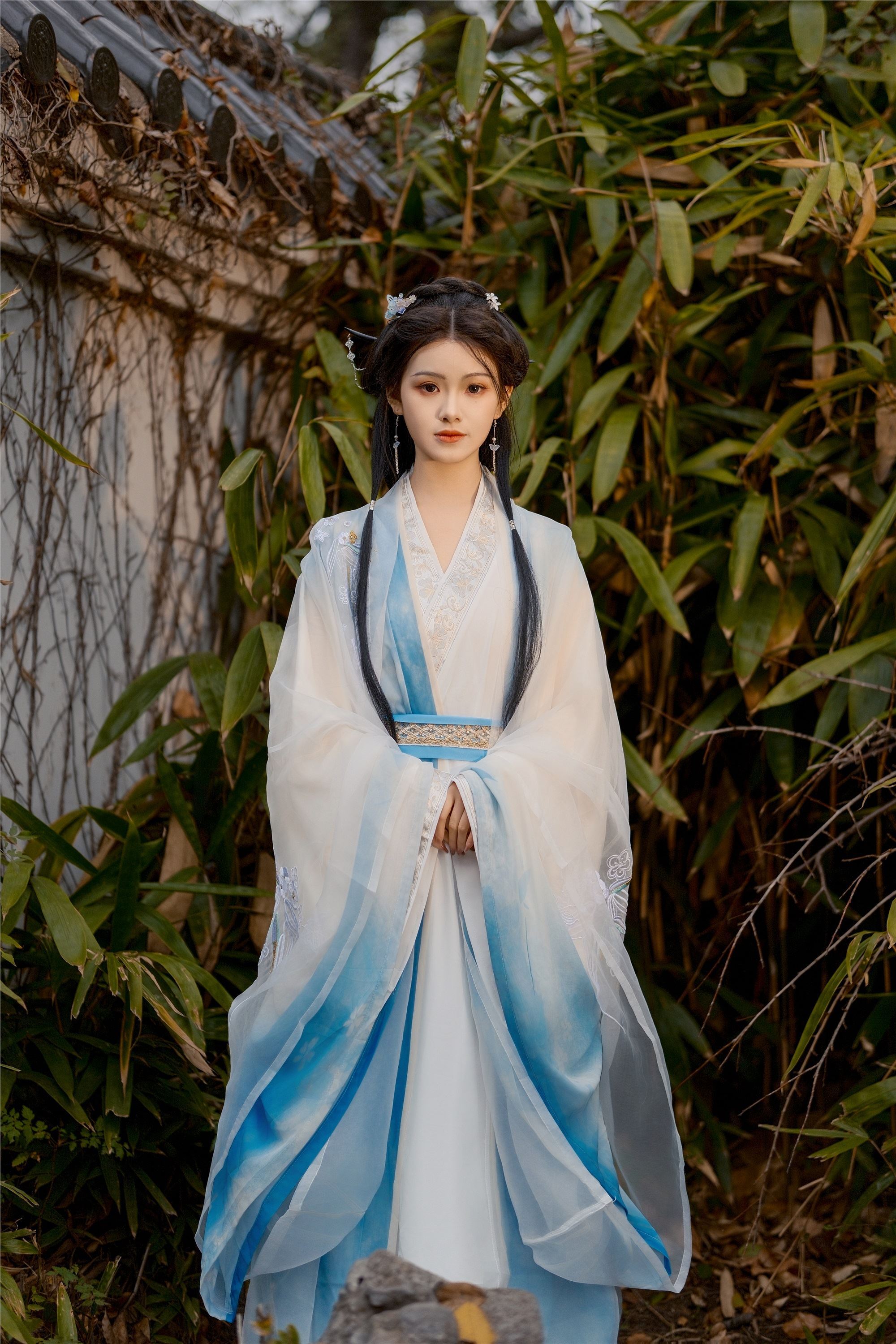 YITUYU艺图语 2025.01.24 秋意阑珊 悦璃